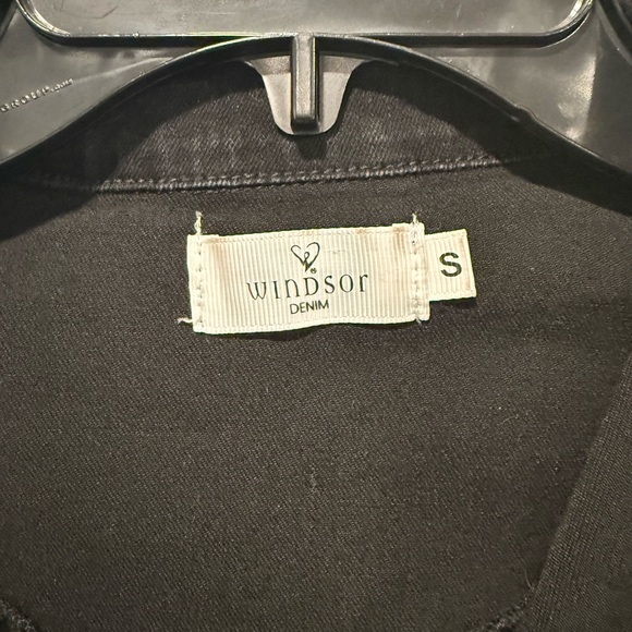 Windsor black denim jumpsuit flare leg size small like new - Picture 3 of 5